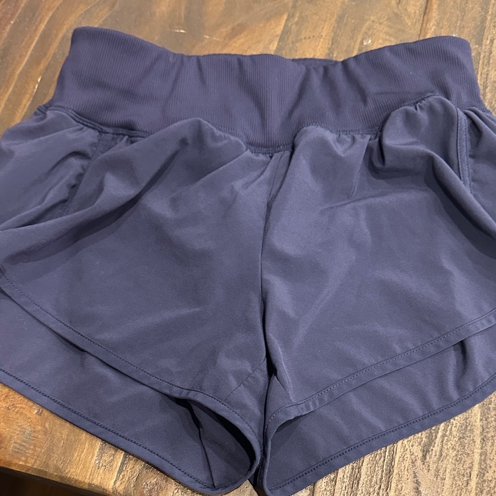 Women's zella shorts size xs
